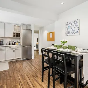 Gorgeous 4 Bedroom Garden Level At West & Ubc , Vancouver Canada