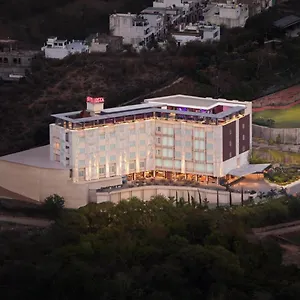 Resort Juesta Sajjangarh & Spa,